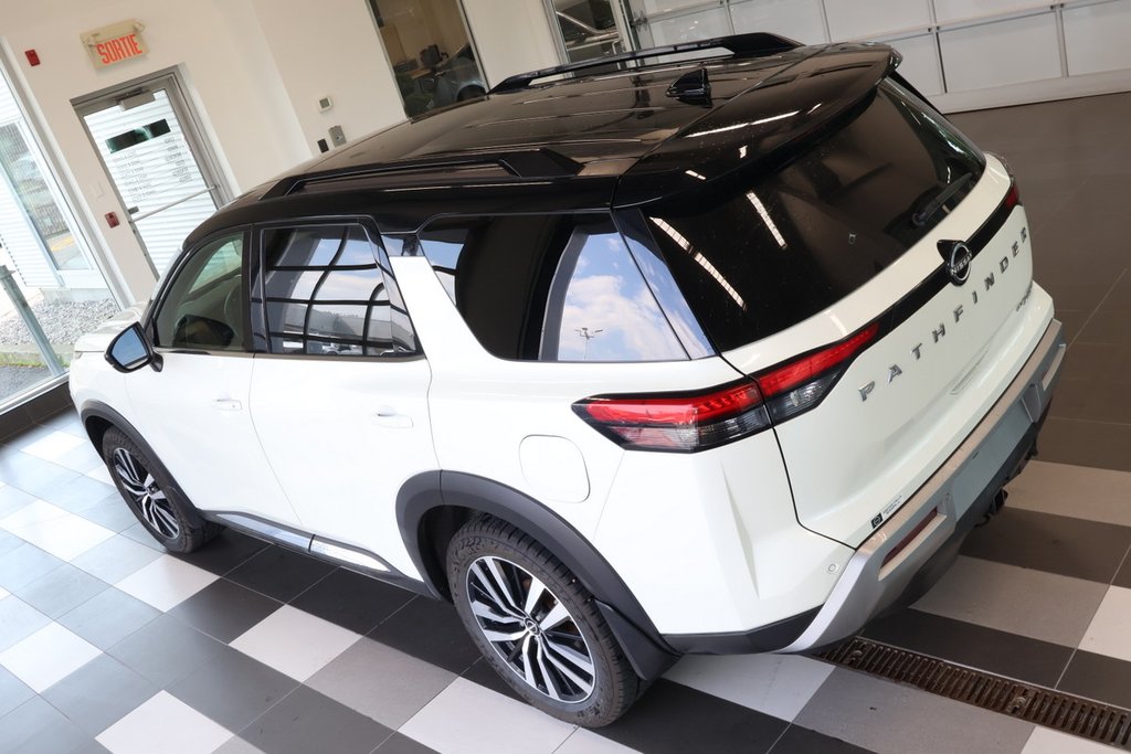 Nissan Pathfinder Platinum 2024 à Montréal, Québec - 24 - w1024h768px