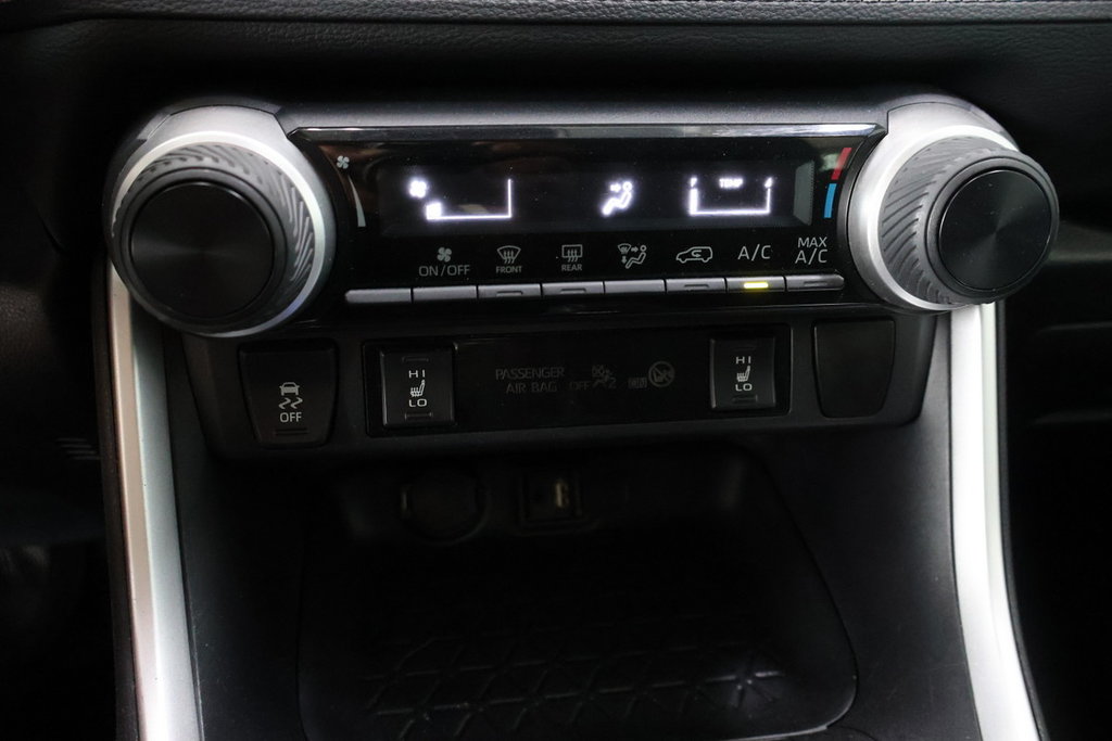 2019 Toyota RAV4 in Montreal, Quebec - 15 - w1024h768px