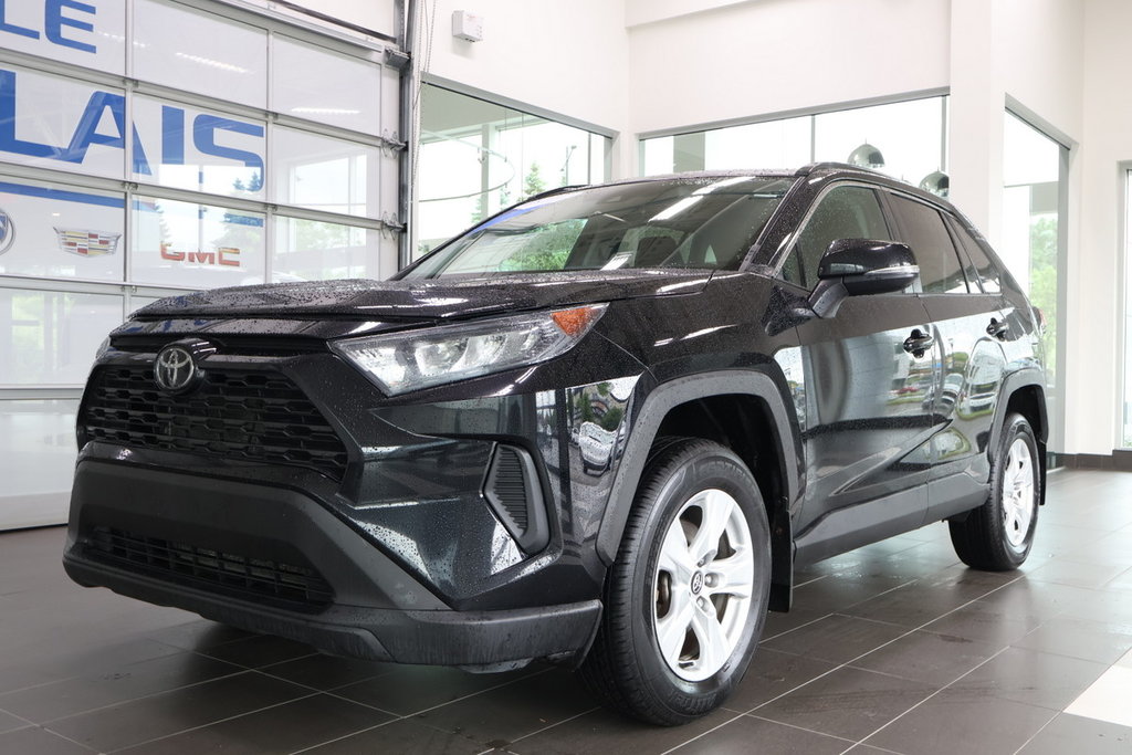 2019 Toyota RAV4 in Montreal, Quebec - 1 - w1024h768px