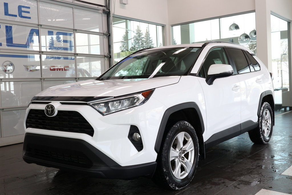 Toyota RAV4  2021 à Montréal, Québec - 1 - w1024h768px