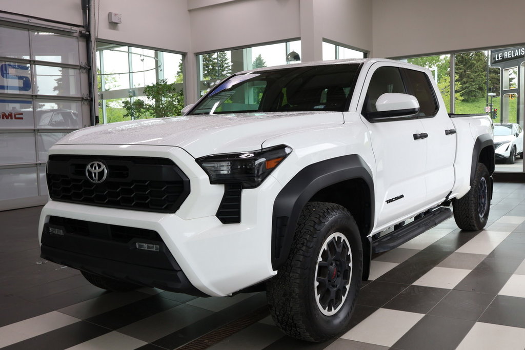 Toyota Tacoma  2024 à Montréal, Québec - 1 - w1024h768px
