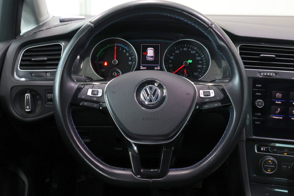 2020 Volkswagen E-Golf in Montreal, Quebec - 10 - w1024h768px