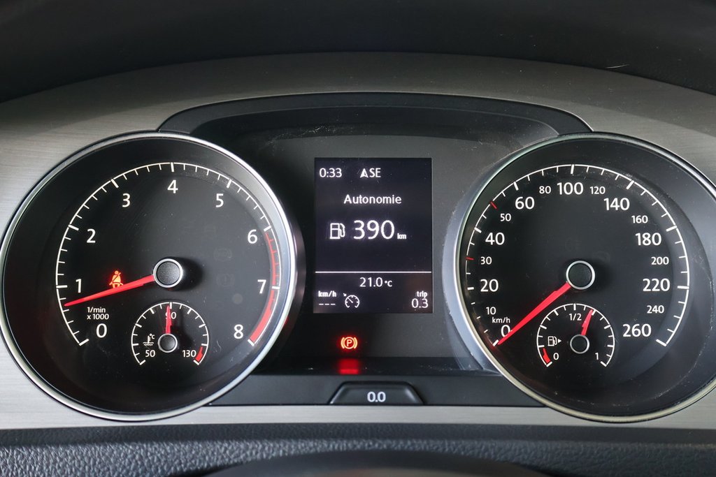 2017 Volkswagen Golf in Montreal, Quebec - 4 - w1024h768px