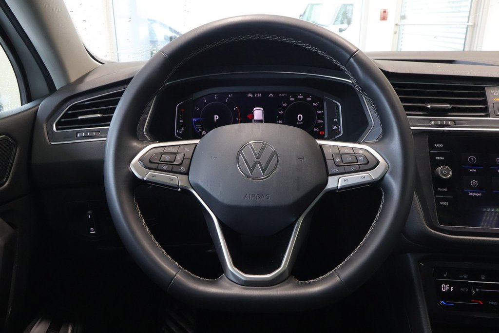 2022 Volkswagen Tiguan in Montreal, Quebec - 11 - w1024h768px