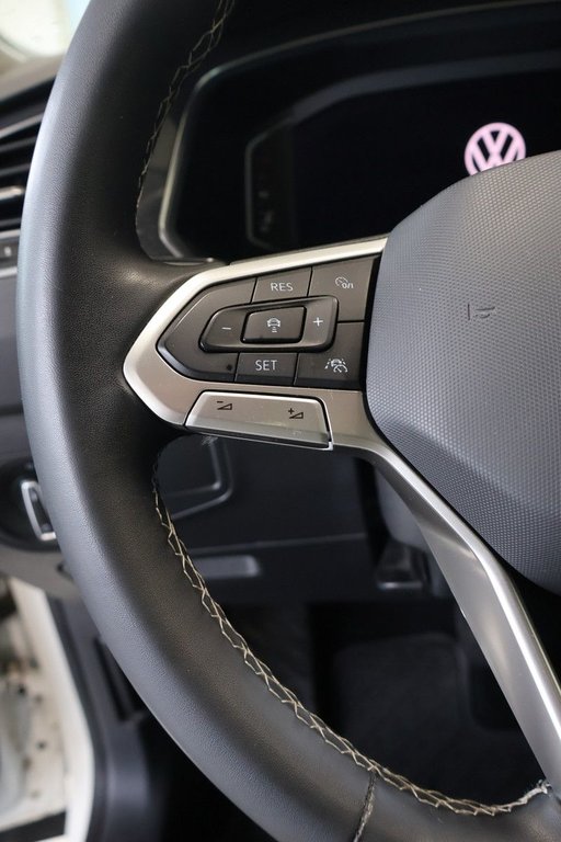 2022 Volkswagen Tiguan in Montreal, Quebec - 13 - w1024h768px