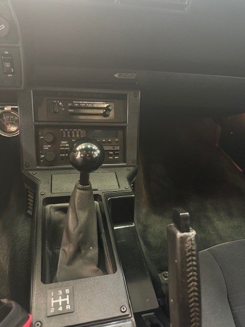 Chevrolet CAMARO IROQ Z CAMARO 1988 à L'Étang-du-Nord, Québec - 9 - w1024h768px