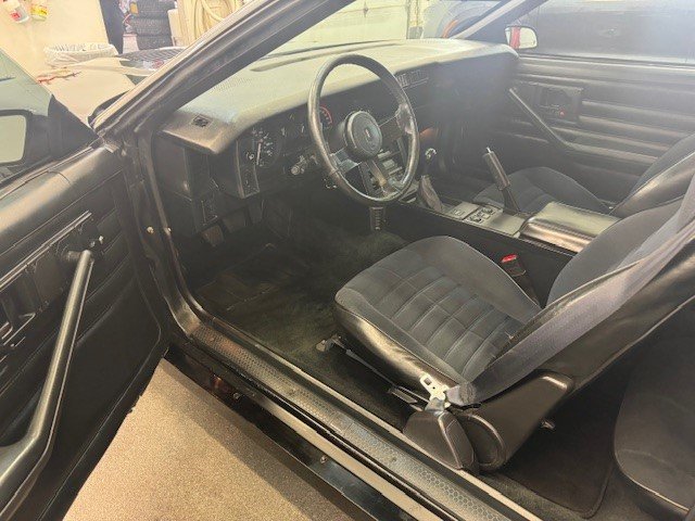 Chevrolet CAMARO IROQ Z CAMARO 1988 à L'Étang-du-Nord, Québec - 7 - w1024h768px