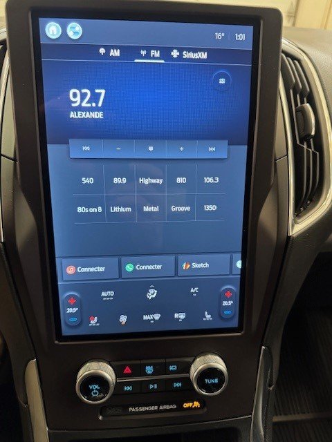 Ford Edge Titanium 2021 à L'Étang-du-Nord, Québec - 9 - w1024h768px