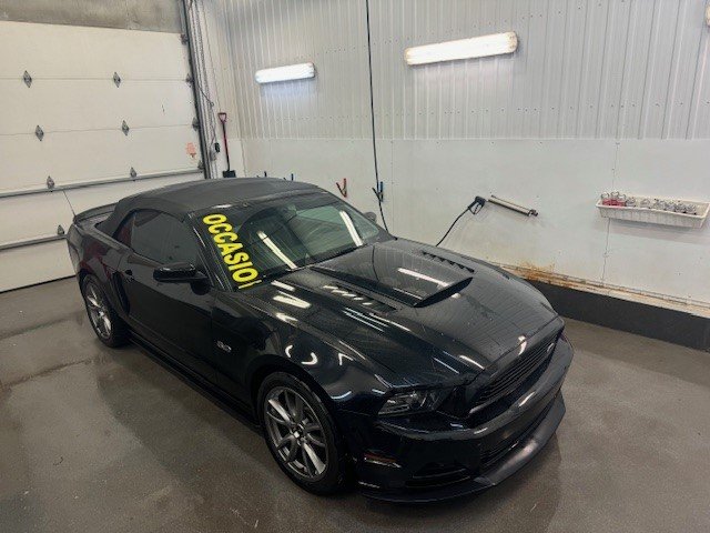 Ford Mustang GT  2013 à L'Étang-du-Nord, Québec - 2 - w1024h768px