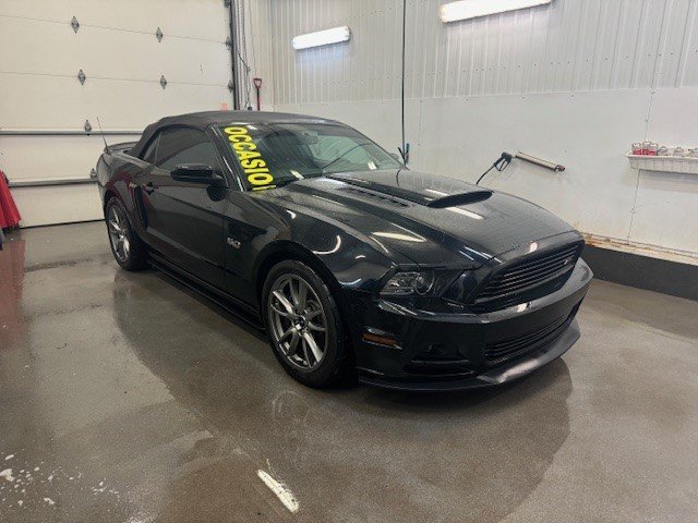 Ford Mustang GT  2013 à L'Étang-du-Nord, Québec - 3 - w1024h768px