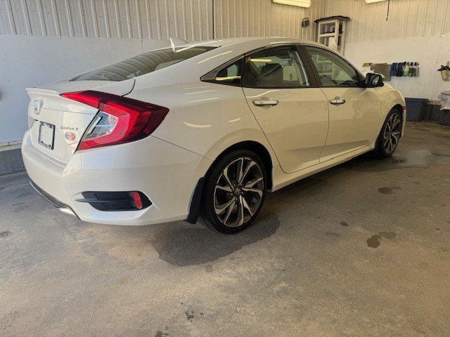 2020 Honda CIVIC SDN TOURING TOURING in L'Étang-du-Nord, Quebec - 16 - w1024h768px