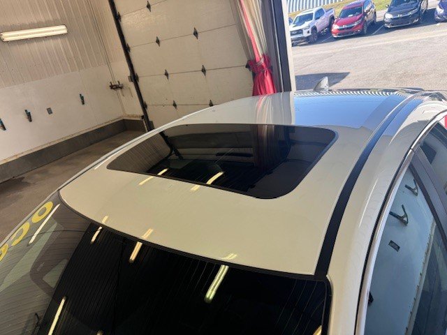 2020 Honda CIVIC SDN TOURING TOURING in L'Étang-du-Nord, Quebec - 7 - w1024h768px