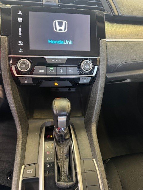 Honda Civic Sedan LX 2017 à L'Étang-du-Nord, Québec - 7 - w1024h768px