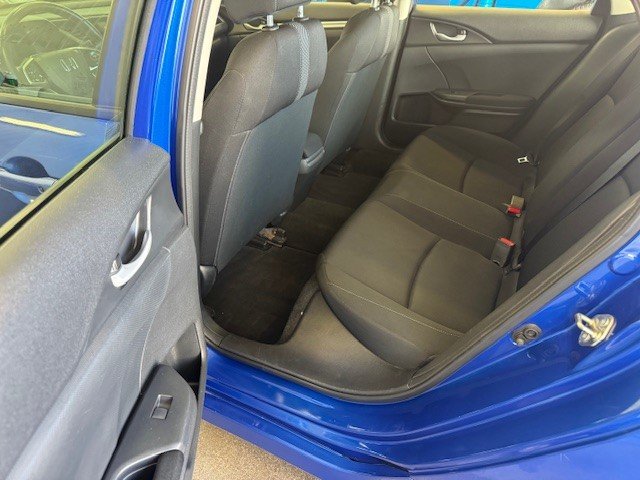 Honda Civic Sedan LX 2017 à L'Étang-du-Nord, Québec - 10 - w1024h768px