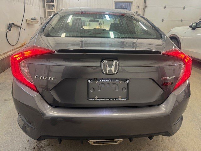 Honda Civic Sedan Sport 2021 à L'Étang-du-Nord, Québec - 12 - w1024h768px