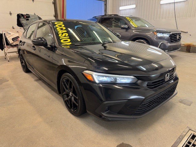 Honda Civic Sedan Sport 2022 à L'Étang-du-Nord, Québec - 1 - w1024h768px