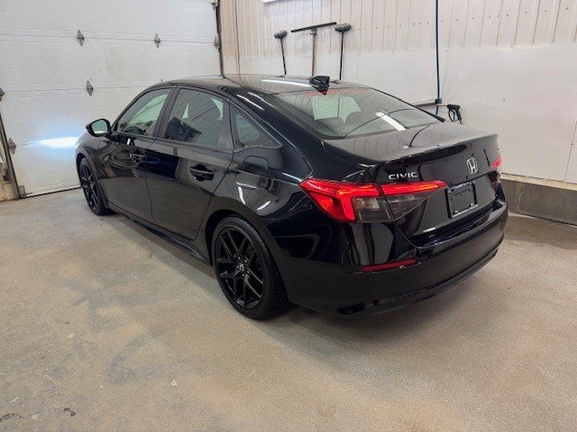 Honda Civic Sedan Sport 2022 à L'Étang-du-Nord, Québec - 11 - w1024h768px