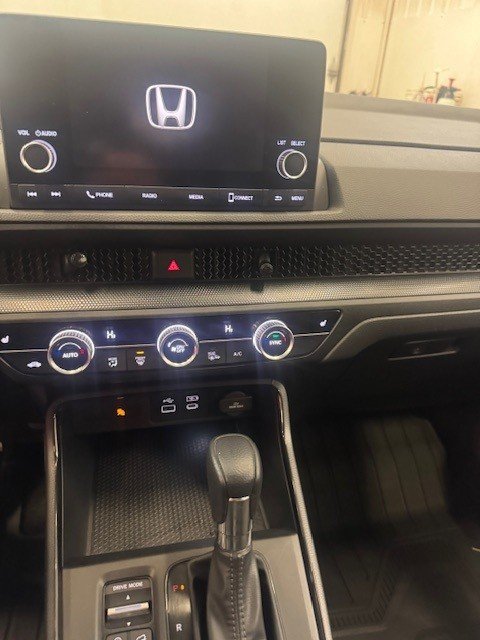 2023 Honda CR-V in L'Étang-du-Nord, Quebec - 8 - w1024h768px