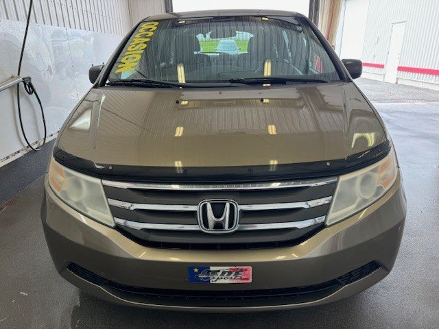 2013 Honda Odyssey LX in L'Étang-du-Nord, Quebec - 2 - w1024h768px