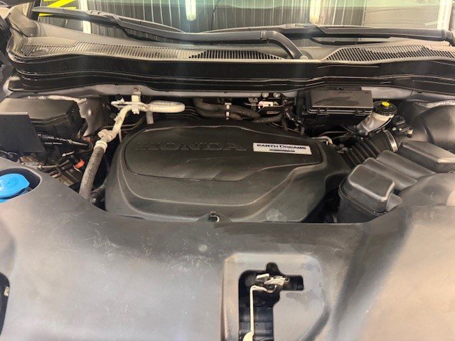 2020 Honda Pilot Touring 8-Passenger in L'Étang-du-Nord, Quebec - 2 - w1024h768px