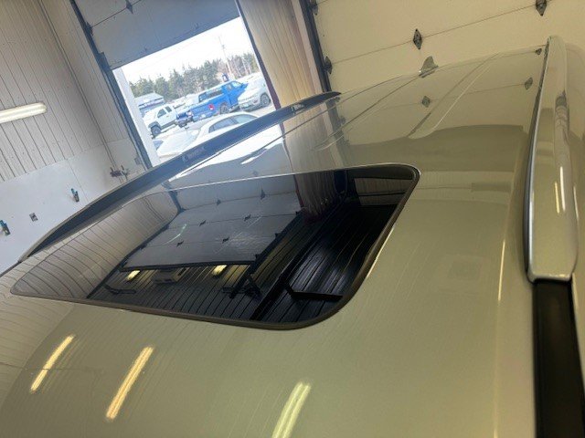 2020 Honda Pilot Touring 8-Passenger in L'Étang-du-Nord, Quebec - 5 - w1024h768px