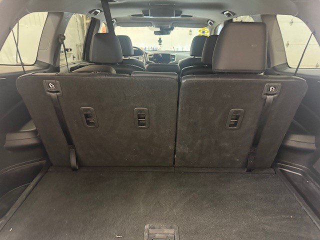 2020 Honda Pilot Touring 8-Passenger in L'Étang-du-Nord, Quebec - 12 - w1024h768px