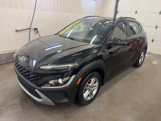 2022 Hyundai Kona Essential in L'Étang-du-Nord, Quebec - 3 - w1024h768px