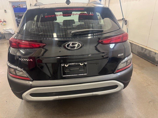 2022 Hyundai Kona Essential in L'Étang-du-Nord, Quebec - 13 - w1024h768px