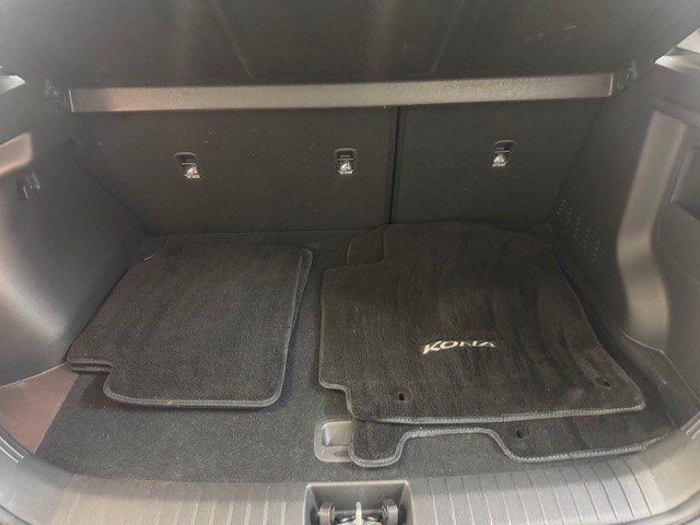 2022 Hyundai Kona Essential in L'Étang-du-Nord, Quebec - 10 - w1024h768px