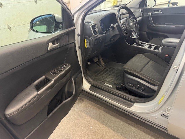 Kia Sportage  2017 à L'Étang-du-Nord, Québec - 5 - w1024h768px