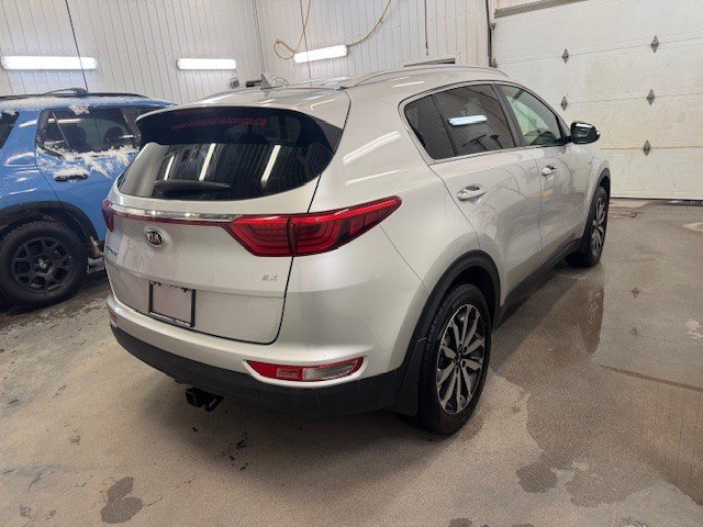 Kia Sportage  2017 à L'Étang-du-Nord, Québec - 14 - w1024h768px