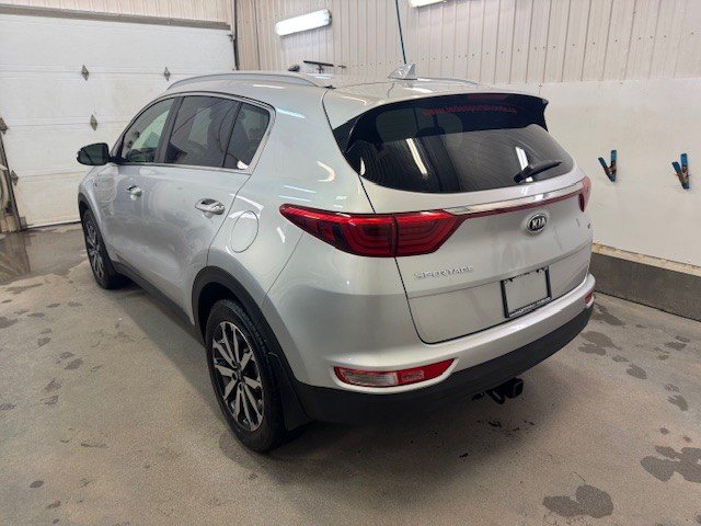Kia Sportage  2017 à L'Étang-du-Nord, Québec - 11 - w1024h768px