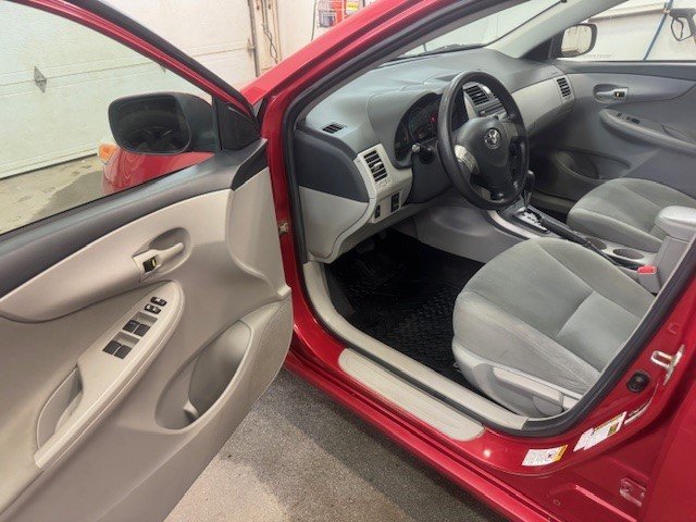 Toyota Corolla  2013 à L'Étang-du-Nord, Québec - 5 - w1024h768px