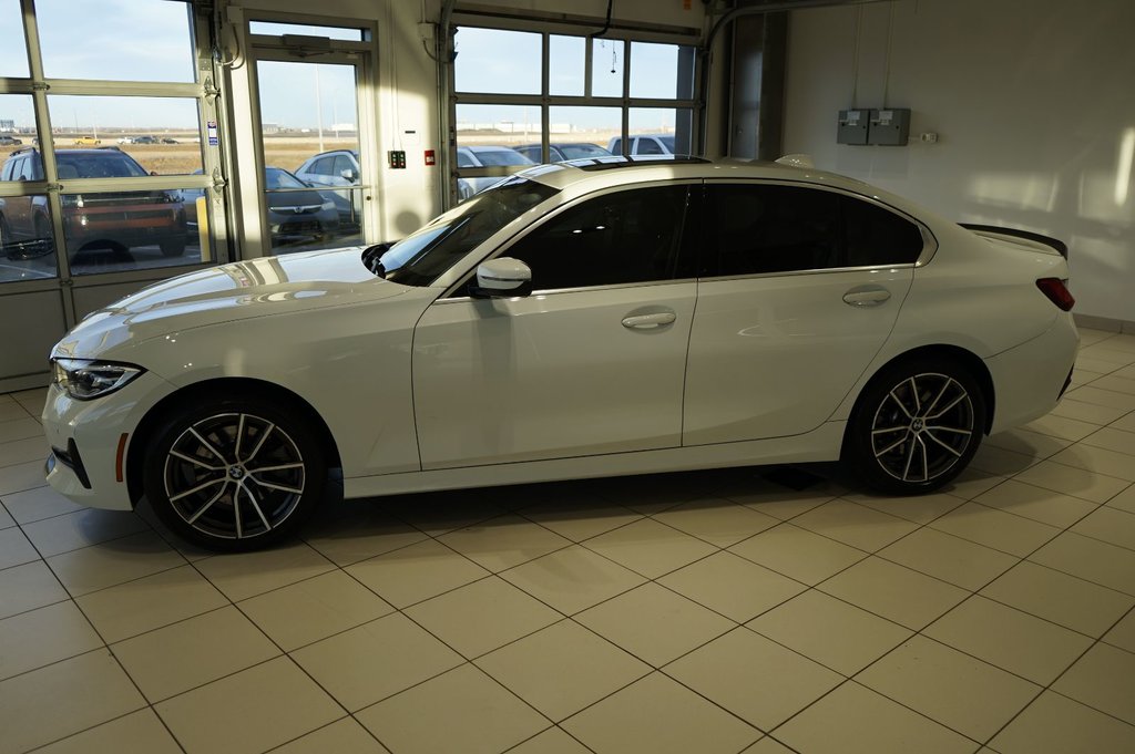 2022  3 Series 330i xDrive in Leduc, Alberta - 2 - w1024h768px