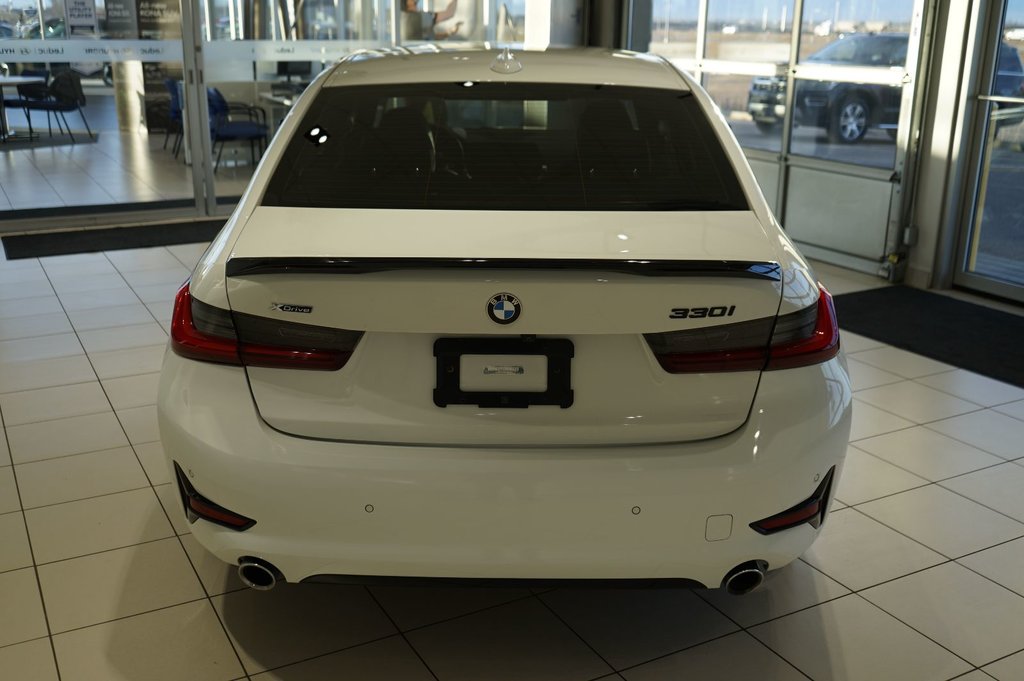 2022  3 Series 330i xDrive in Leduc, Alberta - 4 - w1024h768px