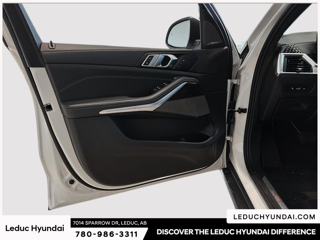 2024 BMW X5 xDrive40i in Leduc, Alberta - 13 - w1024h768px