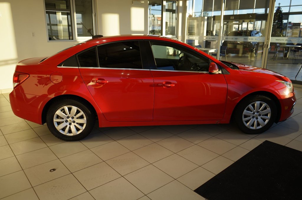 2015  Cruze 1LT in Leduc, Alberta - 6 - w1024h768px