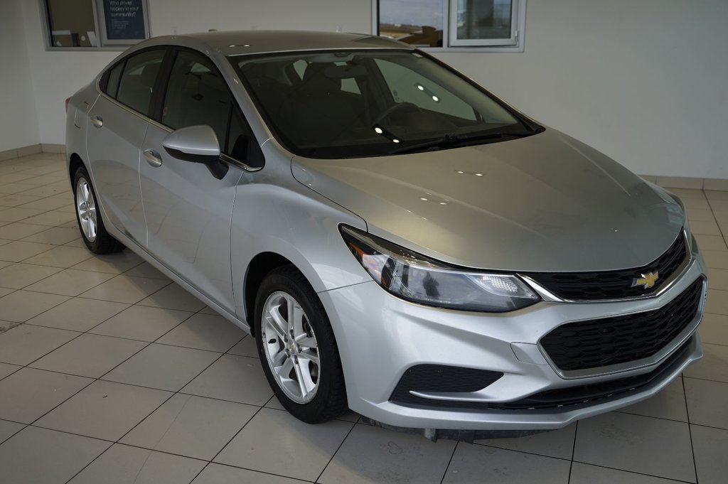 2018  Cruze LT in Leduc, Alberta - 8 - w1024h768px