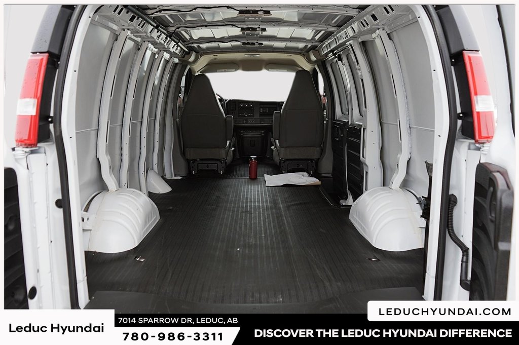 2024 Chevrolet Express Cargo Van BASE in Leduc, Alberta - 6 - w1024h768px