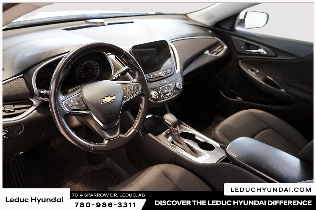 2021 Chevrolet Malibu RS in Leduc, Alberta - 12 - w1024h768px