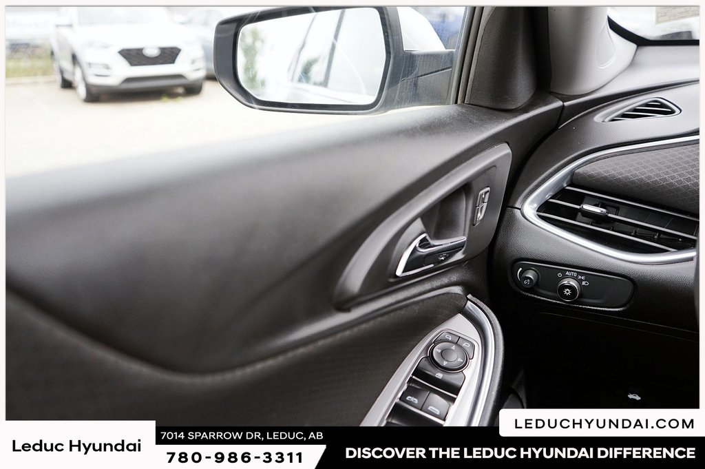 2021 Chevrolet Malibu LT in Leduc, Alberta - 16 - w1024h768px