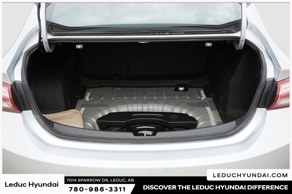 2021 Chevrolet Malibu LT in Leduc, Alberta - 6 - w1024h768px