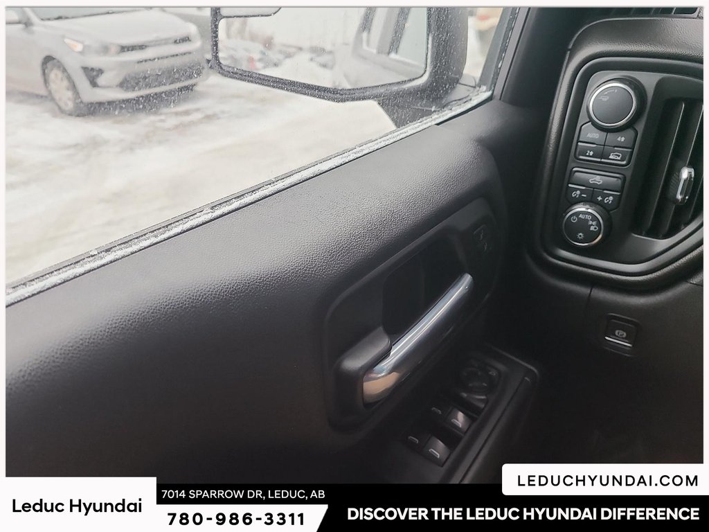 2020 Chevrolet Silverado 1500 Custom in Leduc, Alberta - 15 - w1024h768px