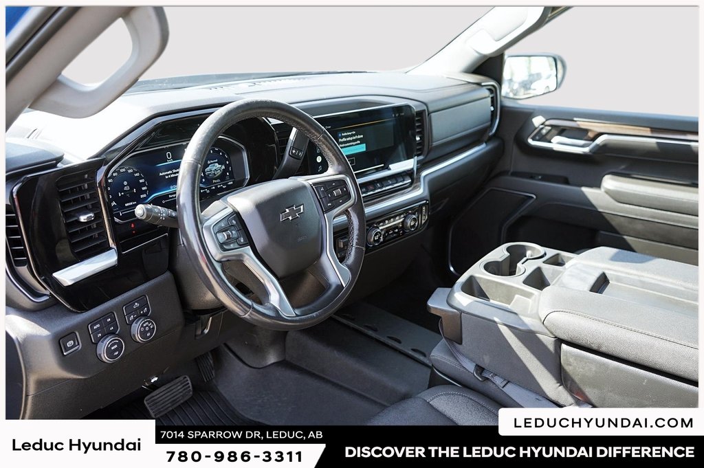 2022 Chevrolet Silverado 1500 RST in Leduc, Alberta - 11 - w1024h768px