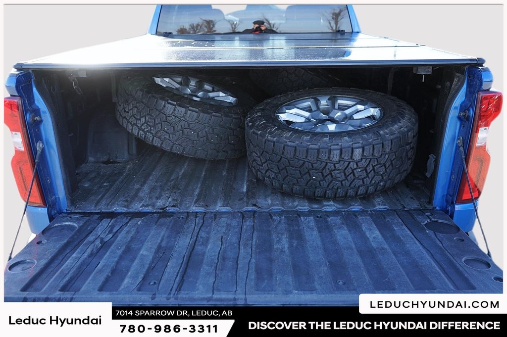 2022 Chevrolet Silverado 1500 RST in Leduc, Alberta - 6 - w1024h768px