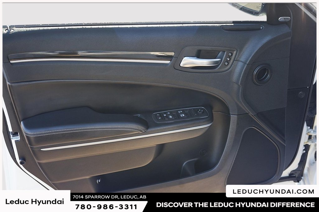 2021 Chrysler 300 S in Leduc, Alberta - 11 - w1024h768px