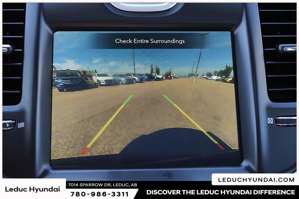 2023 Chrysler 300 Touring in Leduc, Alberta - 18 - w1024h768px