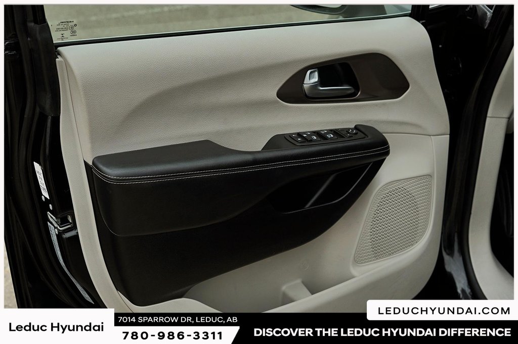 2021 Chrysler Grand Caravan SXT in Leduc, Alberta - 11 - w1024h768px