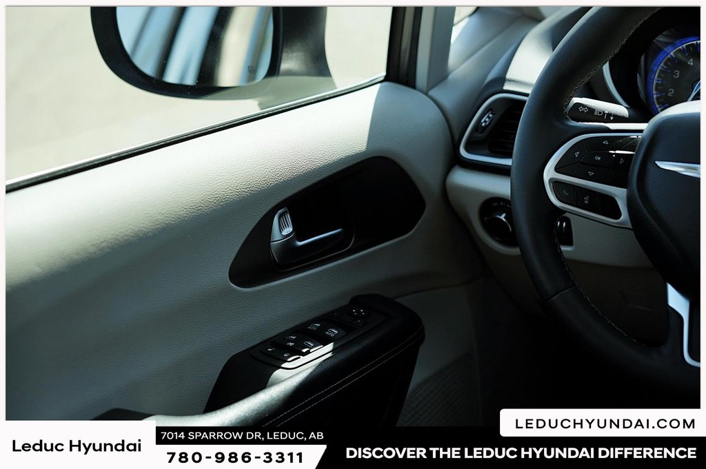 2022 Chrysler Grand Caravan SXT in Leduc, Alberta - 16 - w1024h768px