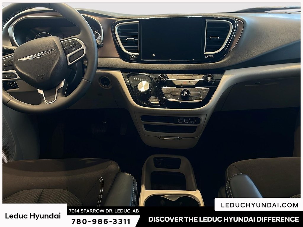 2024 Chrysler Grand Caravan SXT in Leduc, Alberta - 12 - w1024h768px